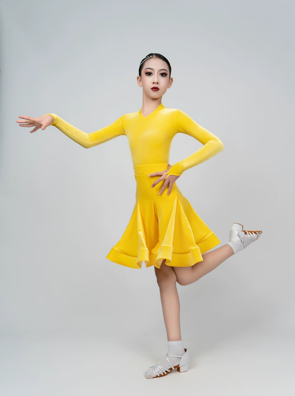 Wine Blue Yellow Latin Dance Competition Dresses for Children Girls Ballroom Salsa Chacha velvet Dance Clothes Party Performance Ball Gown